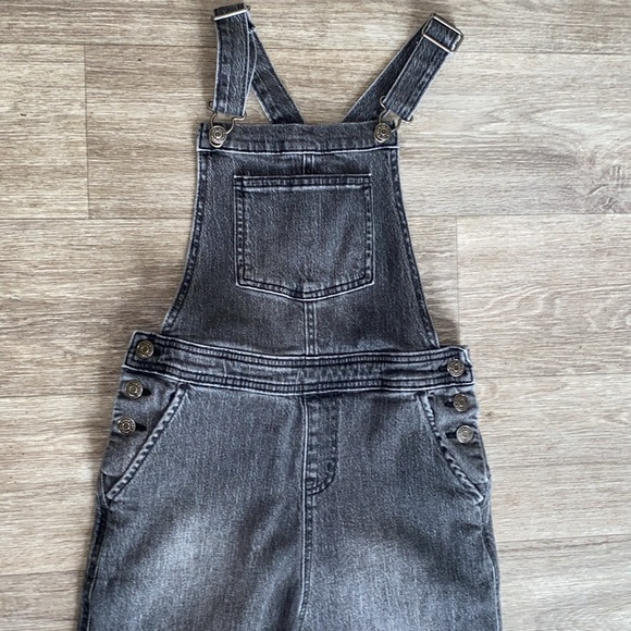 Cat & Jack Girls jeans strech Overalls size 10-12 - Picture 2 of 5